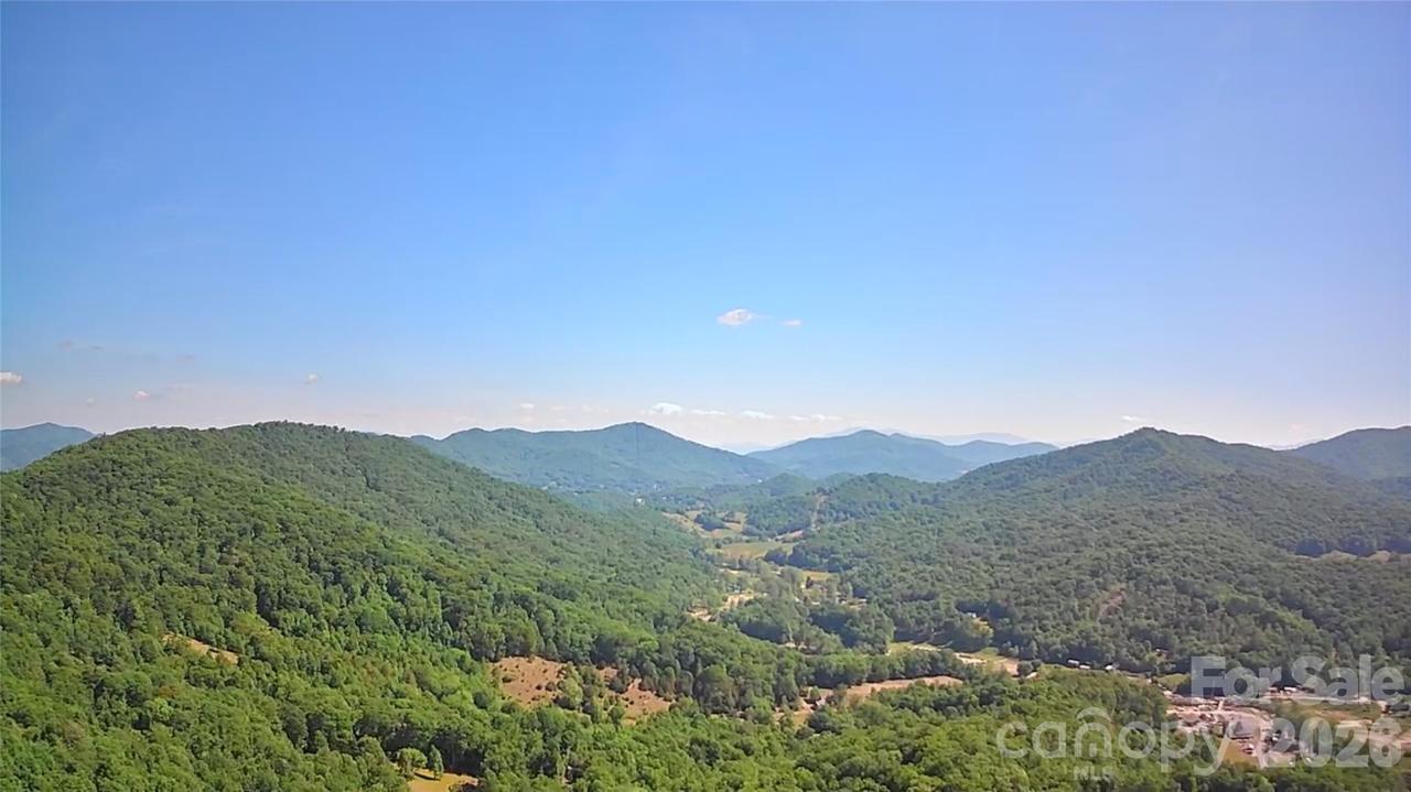 00 Wildwood Dr., Burnsville, NC 28714