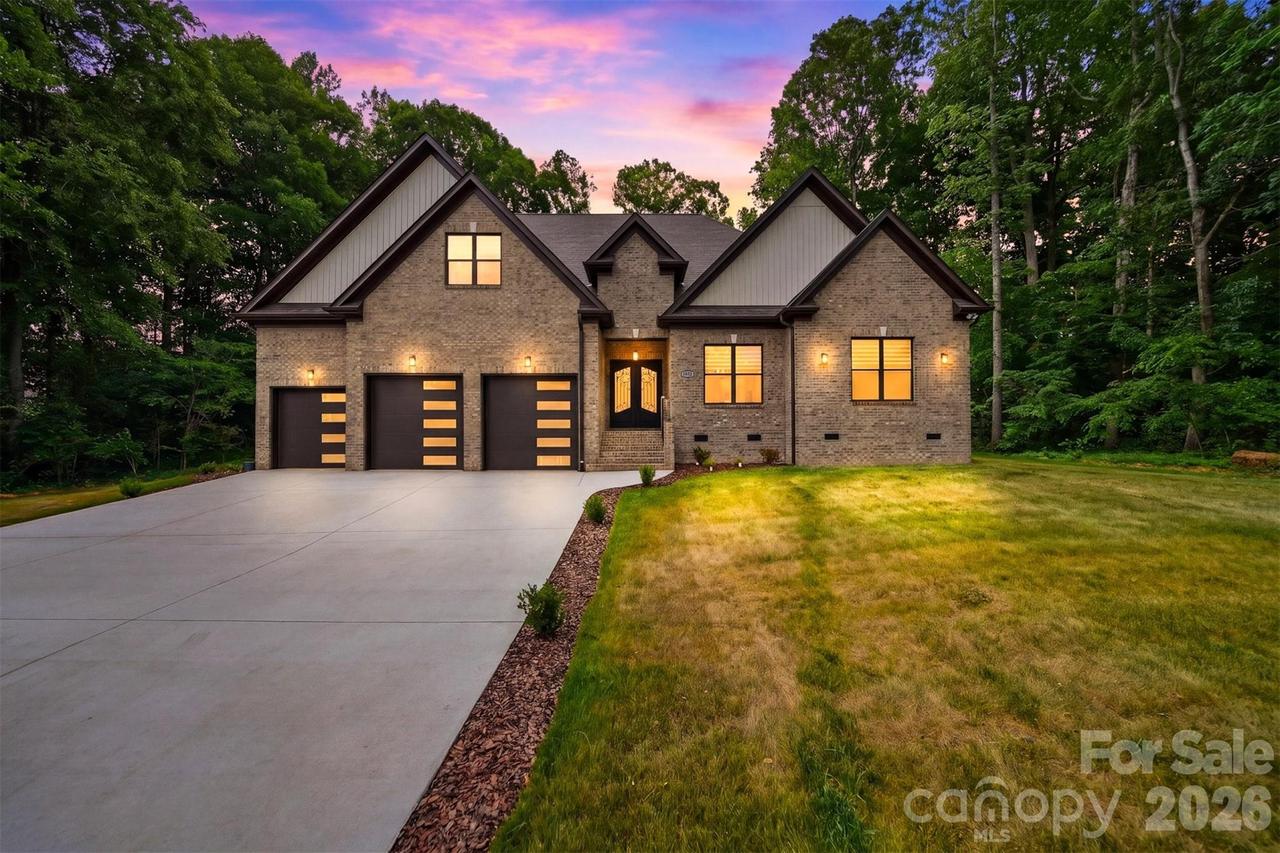 3802 Lyle Creek Ave., Conover, NC 28613