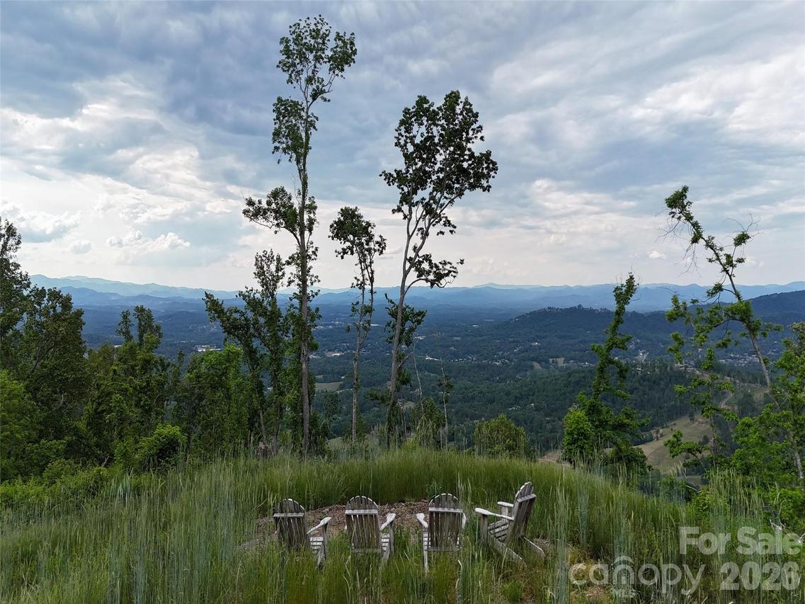 566 Elk Mountain Scenic Hwy., Asheville, NC 28804
