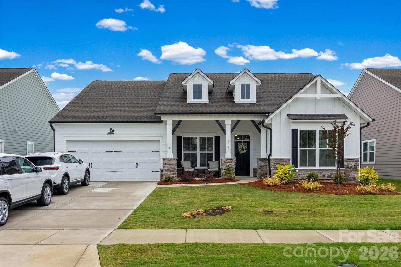3129 Gavin Ln., Harrisburg, NC 28075