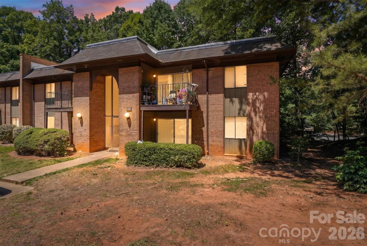 305 Orchard Trace Ln. #5, Charlotte, NC 28213