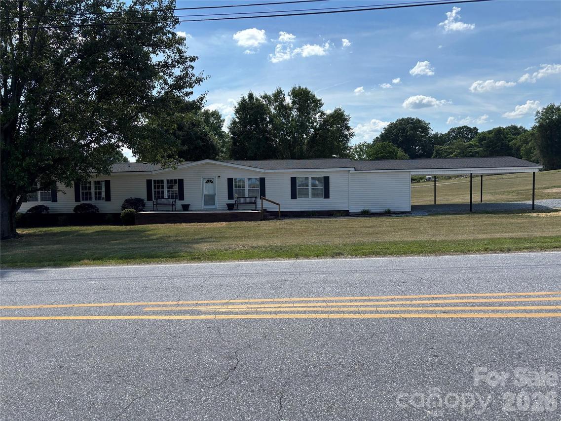 559 School Dr., Taylorsville, NC 28681
