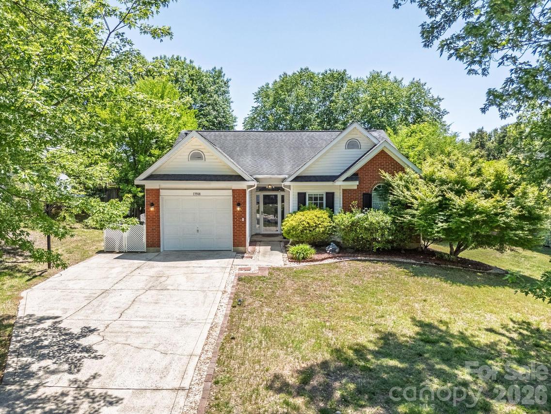 13908 Mcgloughlin Way Ct., Charlotte, NC 28273