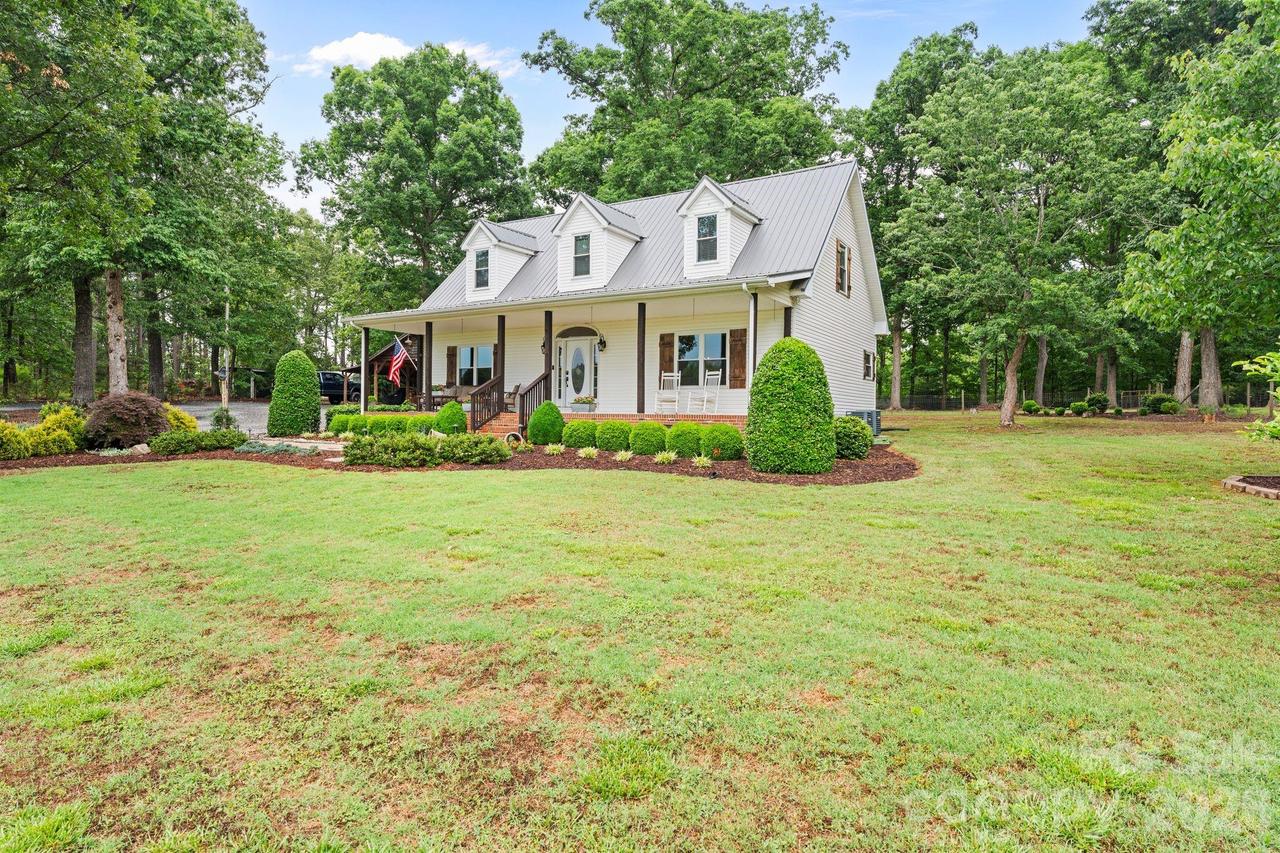 1744 Lowe Dr., Catawba, NC 28609