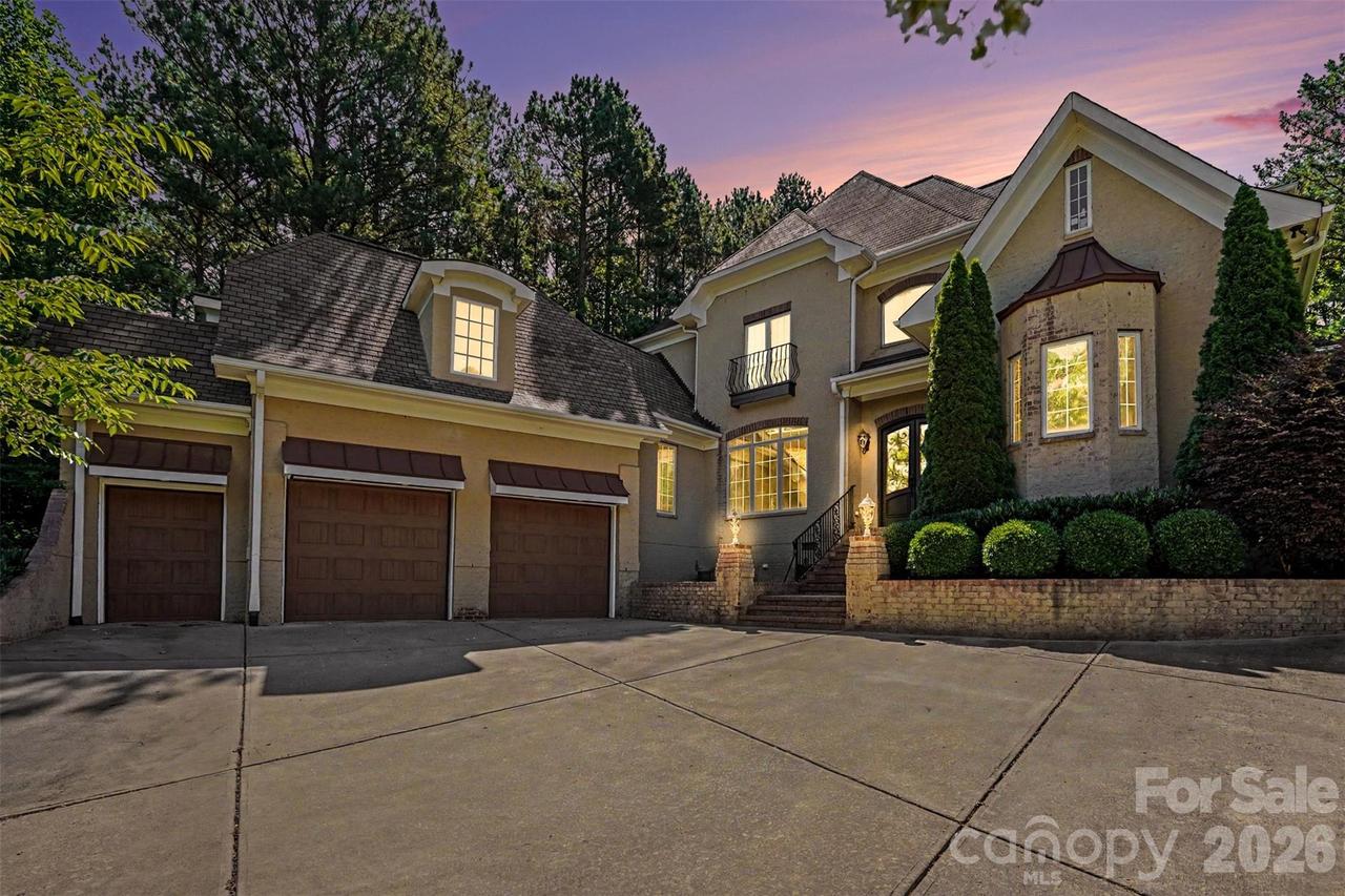 5129 Watermead Ln., Belmont, NC 28012