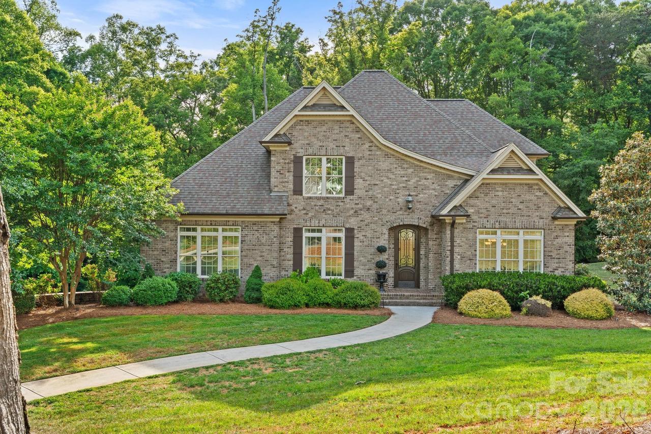 8050 Windswept Dr., Belews Creek, NC 27009