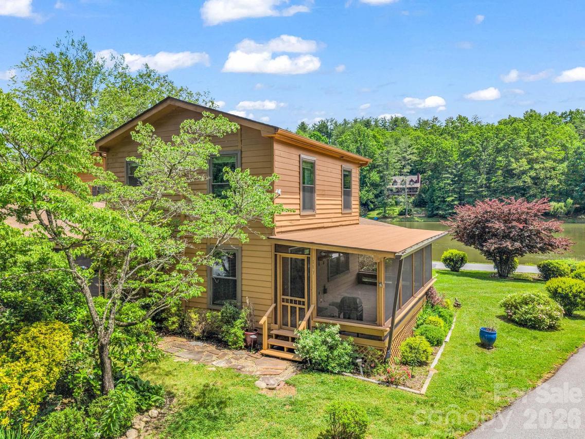 117 Willow Way, Hendersonville, NC 28739