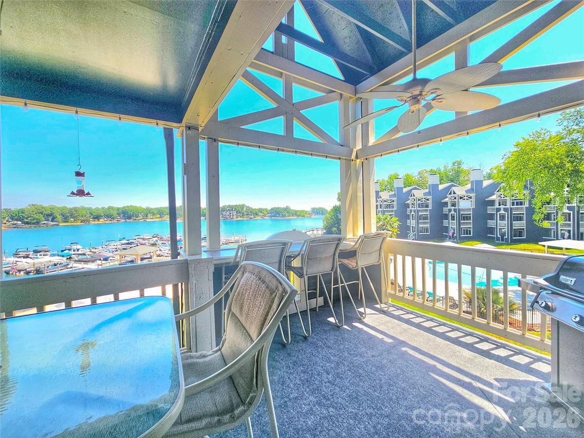 2121 Regatta Ln. #303, Denver, NC 28037