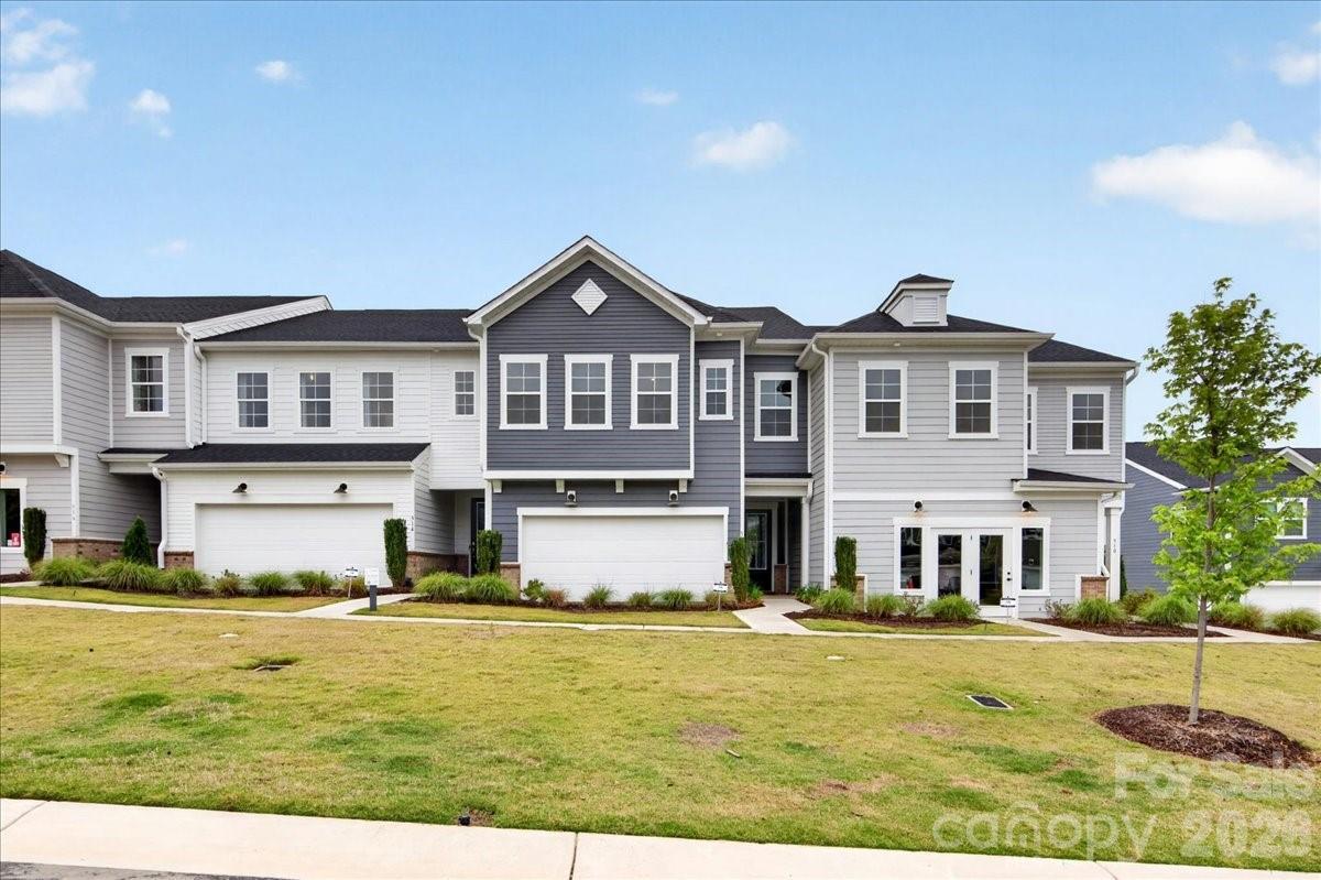 512 Webster Ln., Cramerton, NC 28032