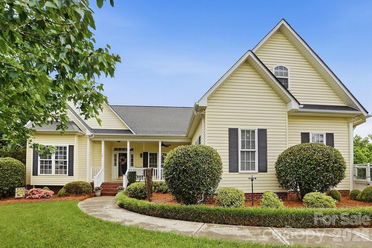 258 Glenwood Dr., Oakboro, NC 28129