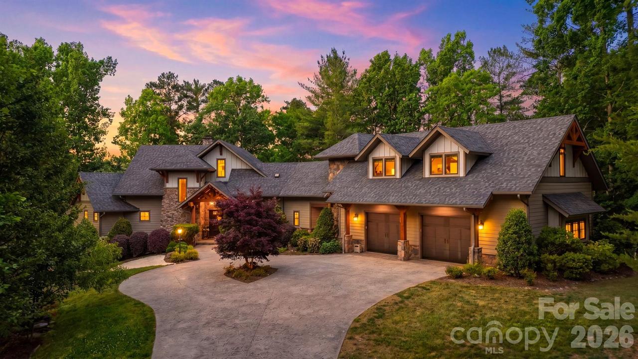 308 Riverwalk Dr., Connelly Springs, NC 28612