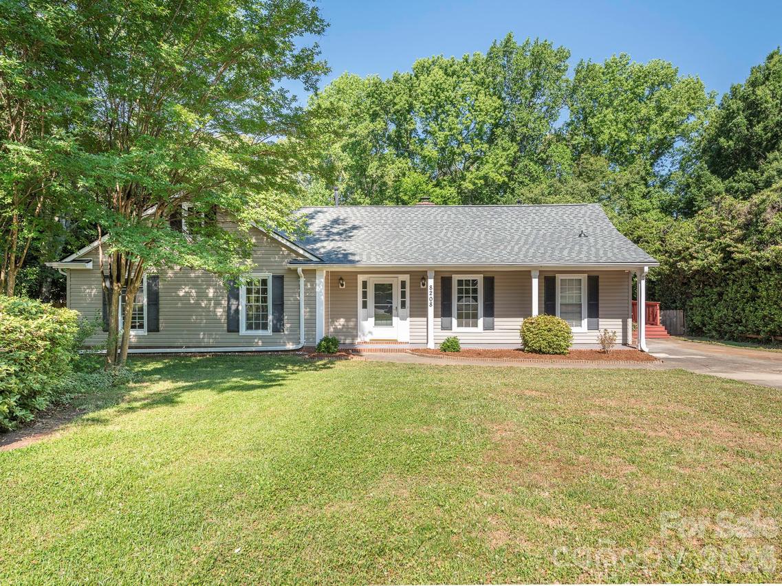 8208 Bluesage Cir., Charlotte, NC 28270