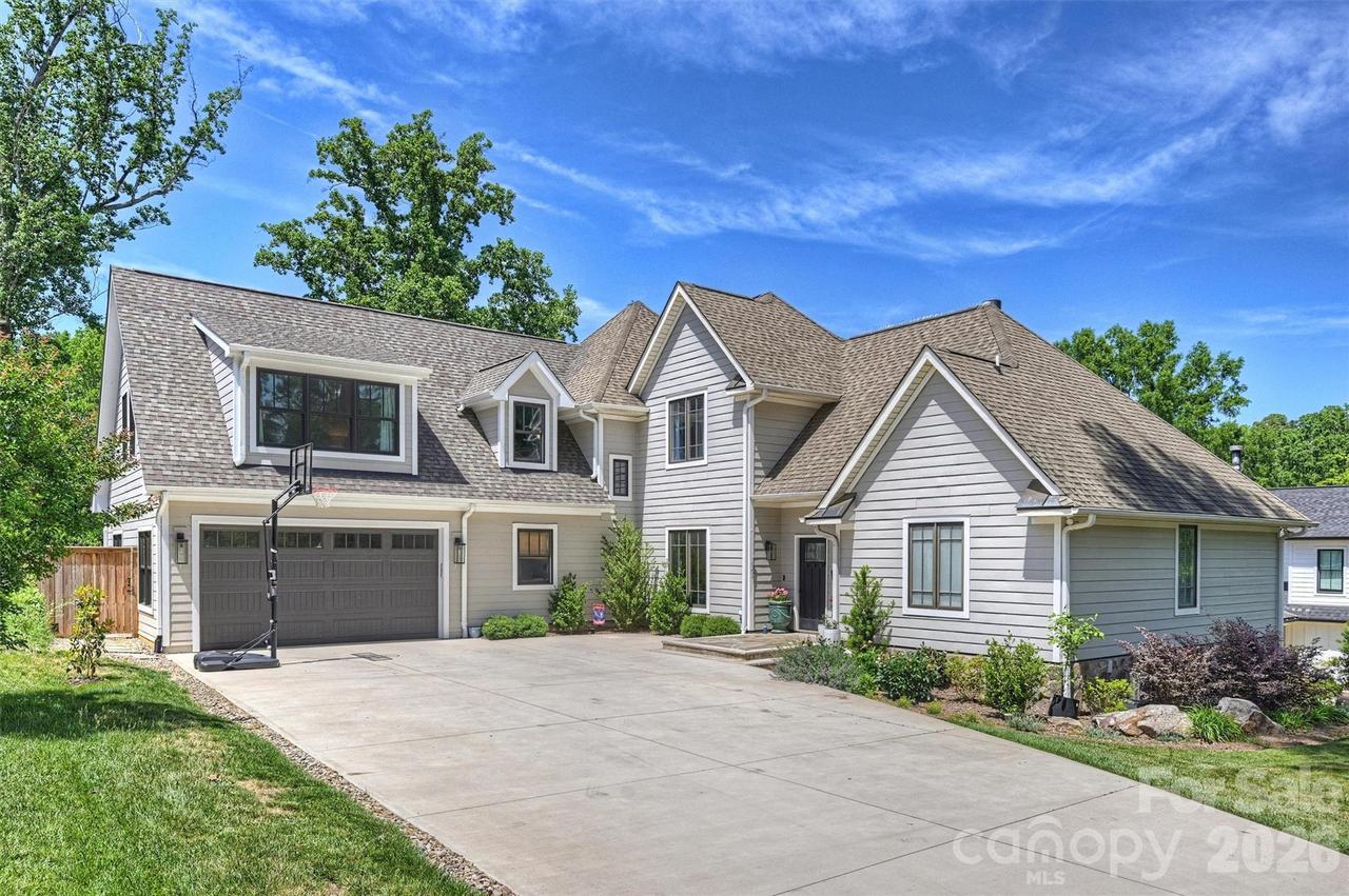 237 Hunter Ln., Charlotte, NC 28211
