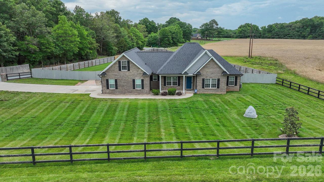 3426 Rilla Hamilton Rd., Monroe, NC 28110