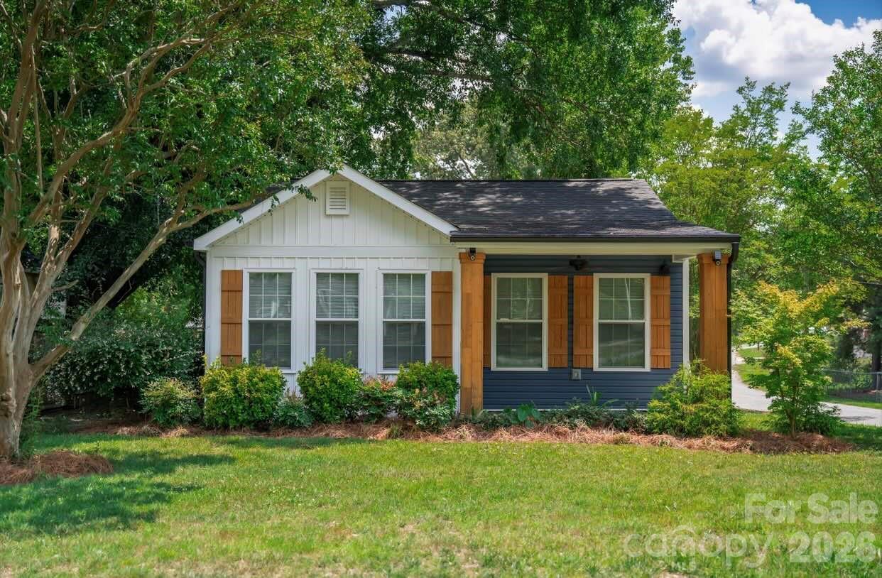 1215 W Fourth Ave., Gastonia, NC 28052