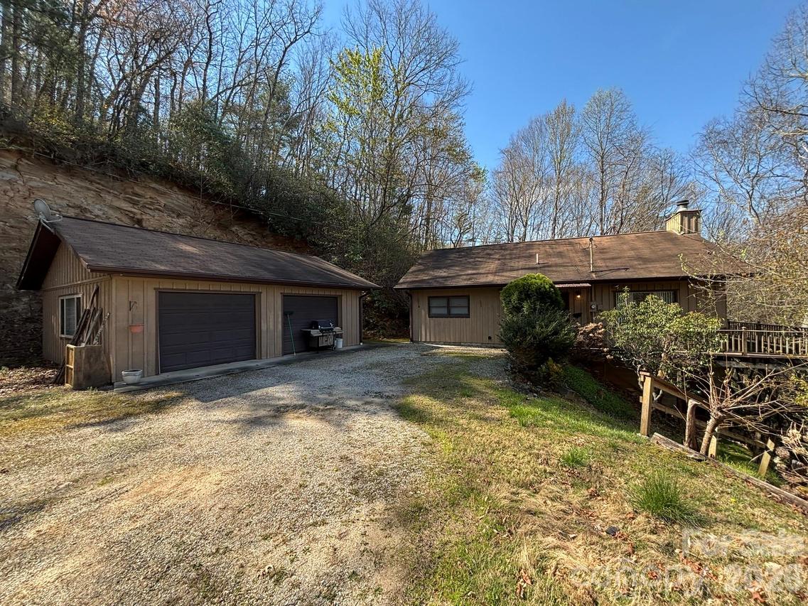 120 Kimberly Dr., Bryson City, NC 28713