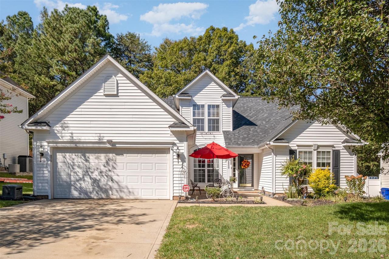 6859 Lakecrest Ct., Denver, NC 28037
