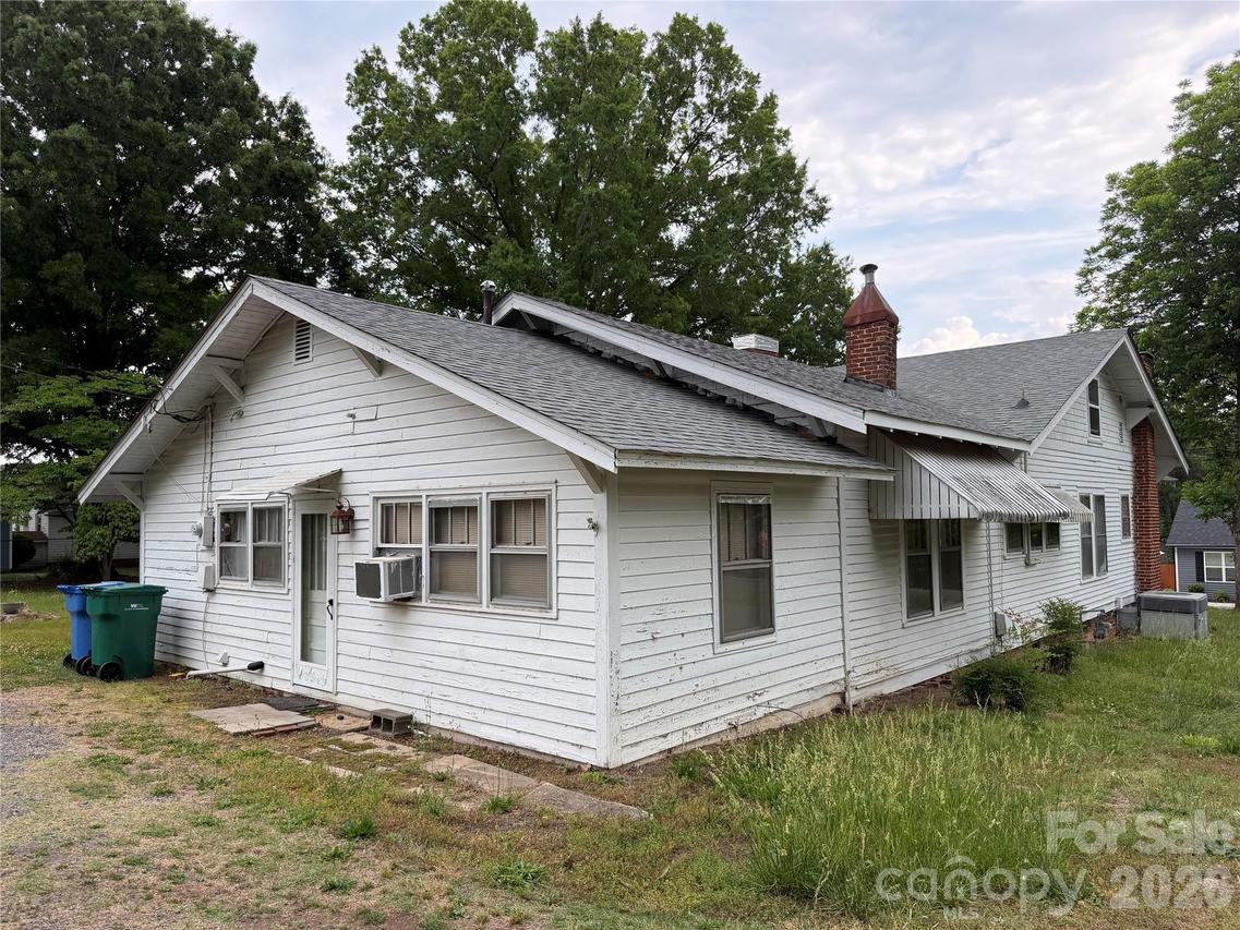 1724 Lowder St., Albemarle, NC 28001