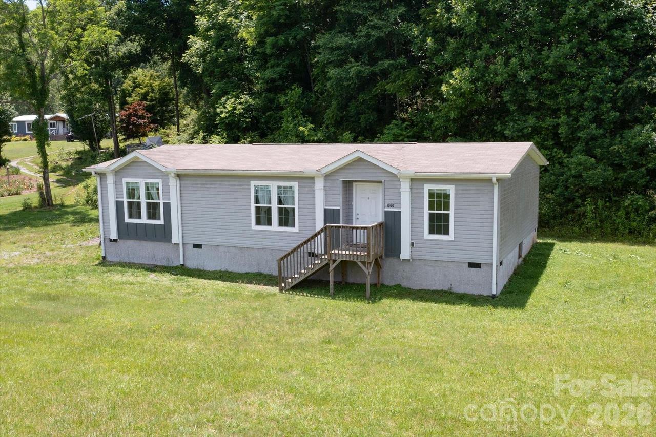 1060 Pickens Hwy., Rosman, NC 28772