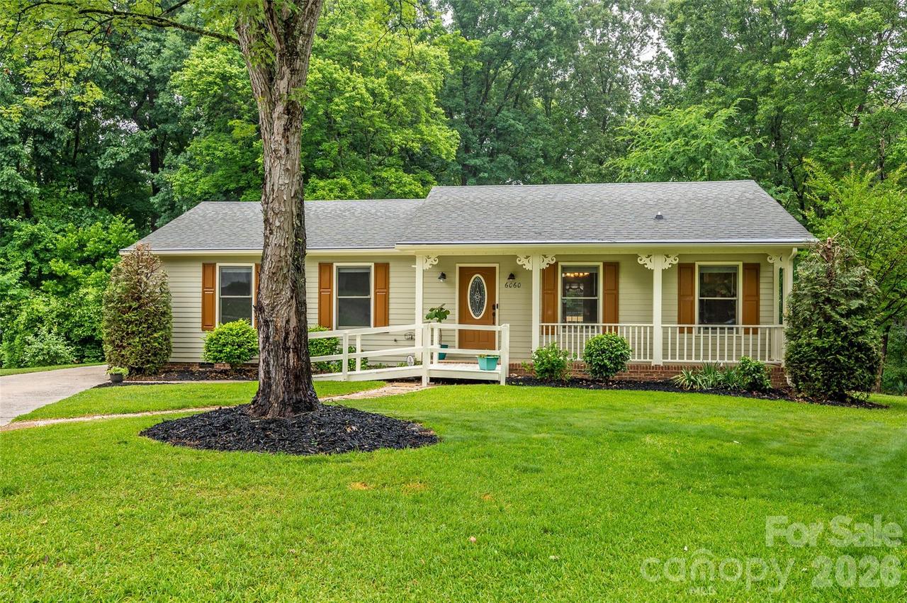 6060 Acadian Woods Dr., Charlotte, NC 28227