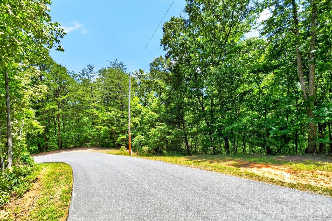 999 Justice Dr., Lake Lure, NC 28746