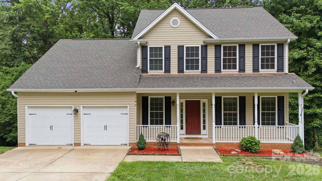 190 Meadow Glen Dr., Troutman, NC 28166