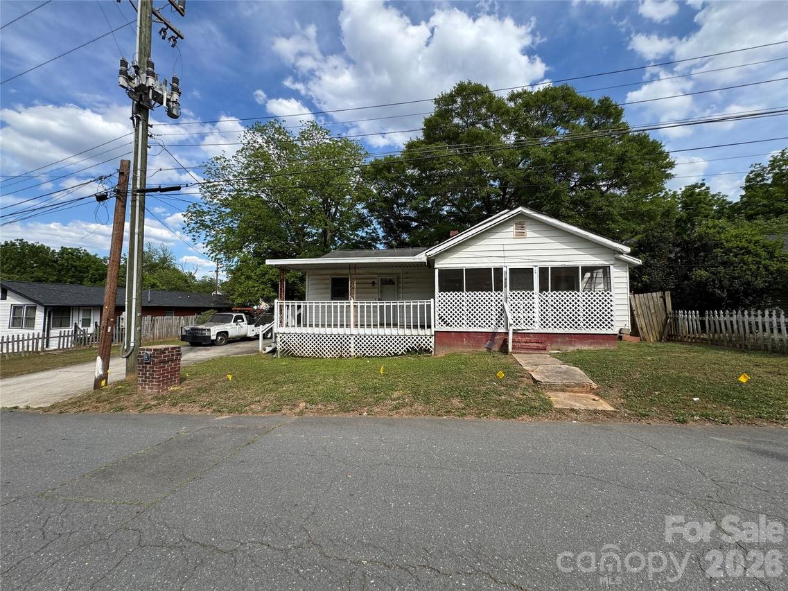 3209 Lasalle St., Charlotte, NC 28216