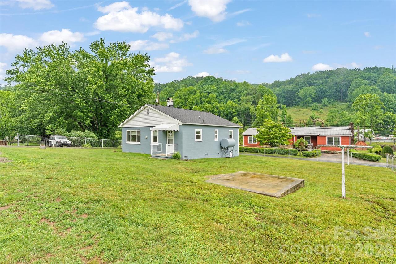 34 Stephens Rd., Waynesville, NC 28786