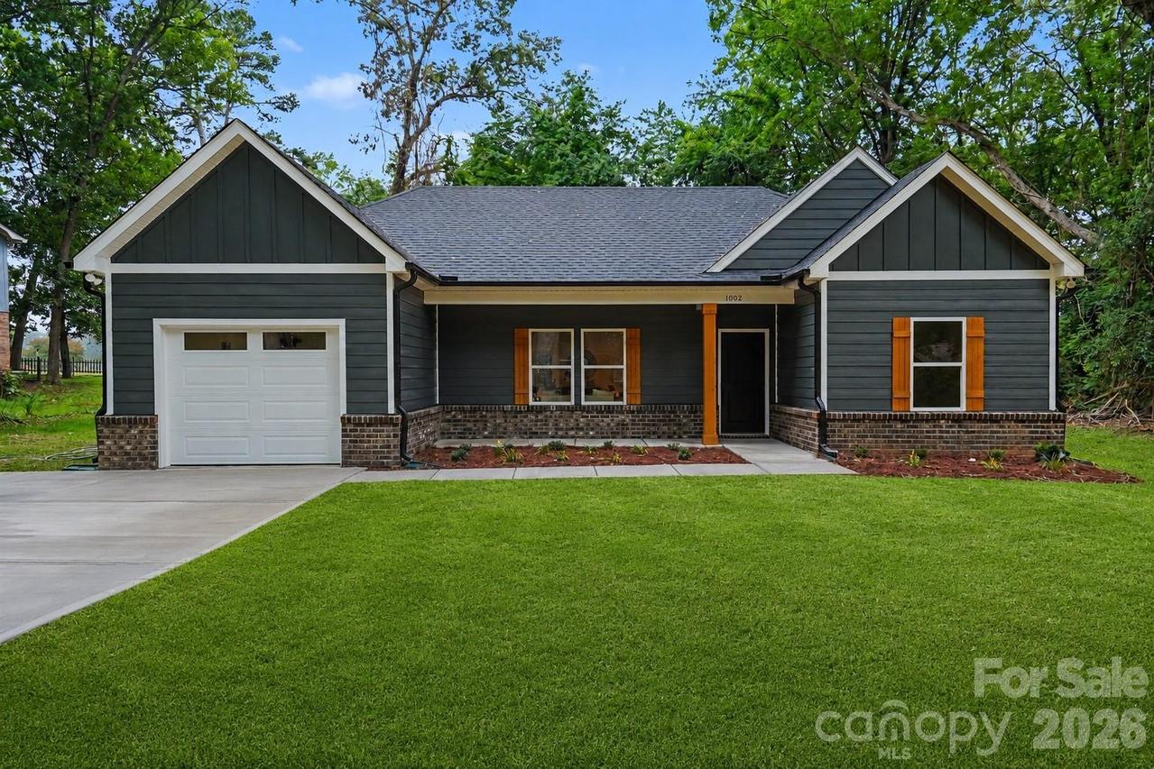 1002 Kingswood Dr., Monroe, NC 28112