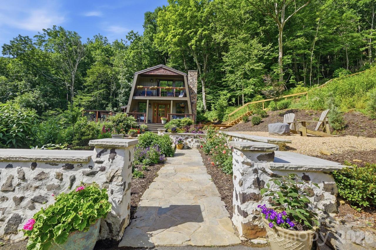 635/634 Little Horse Creek, Newland, NC 28657