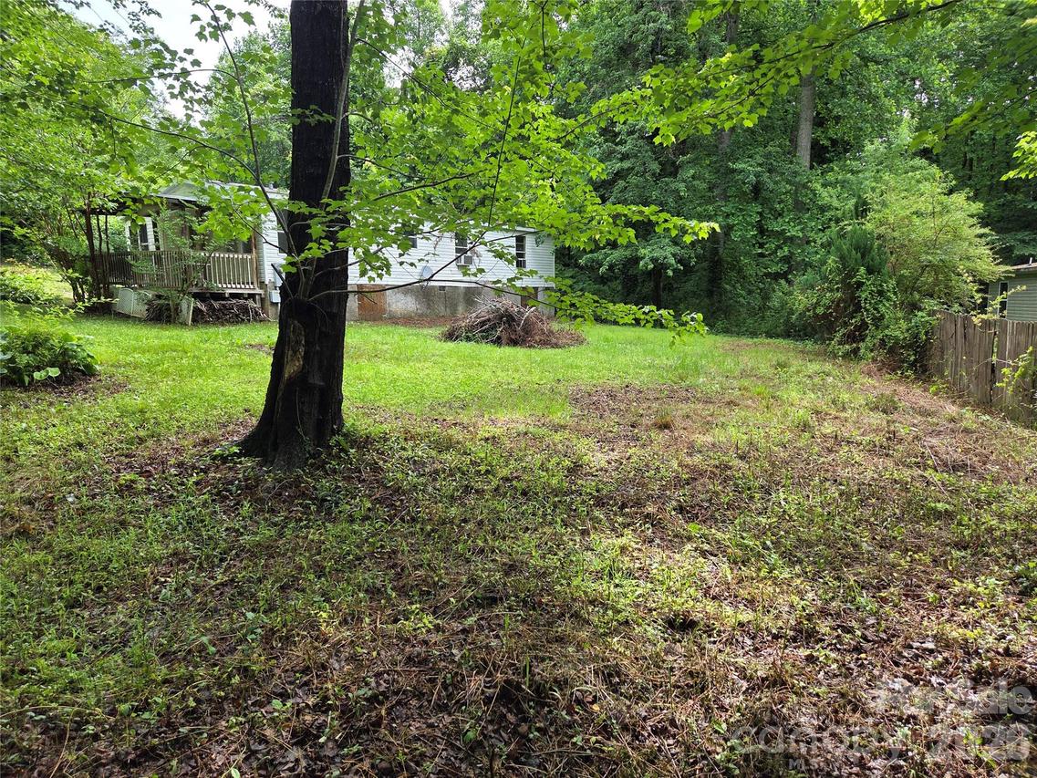 4 Boyer Dr., Black Mountain, NC 28711
