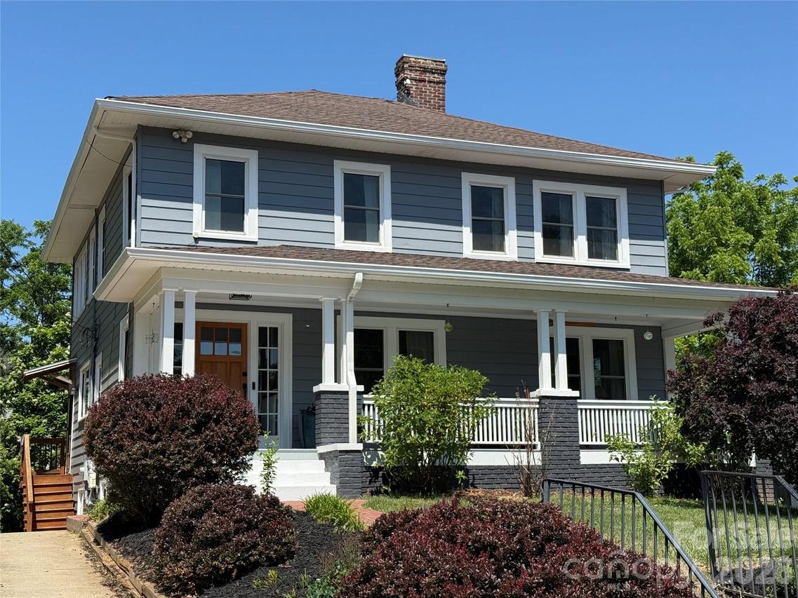 60 Austin Ave., Asheville, NC 28801