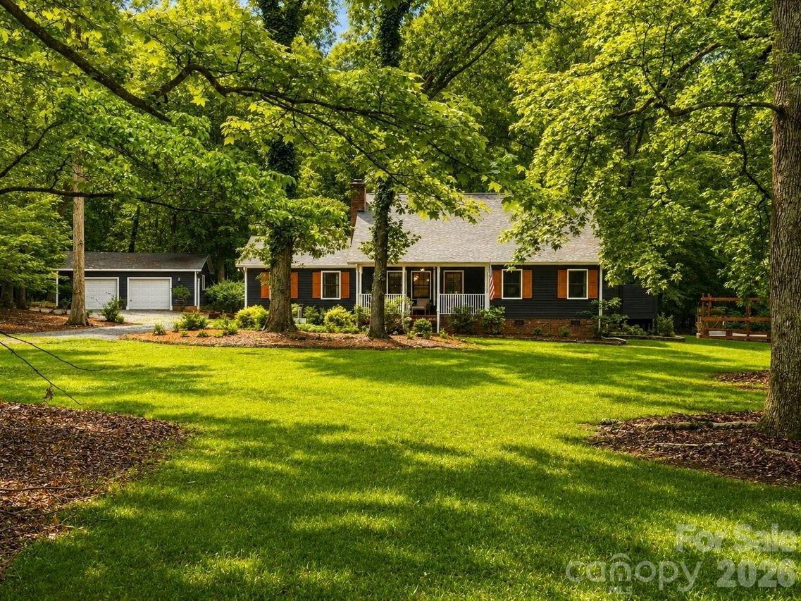 2540 Bain Farm Rd., Mint Hill, NC 28227