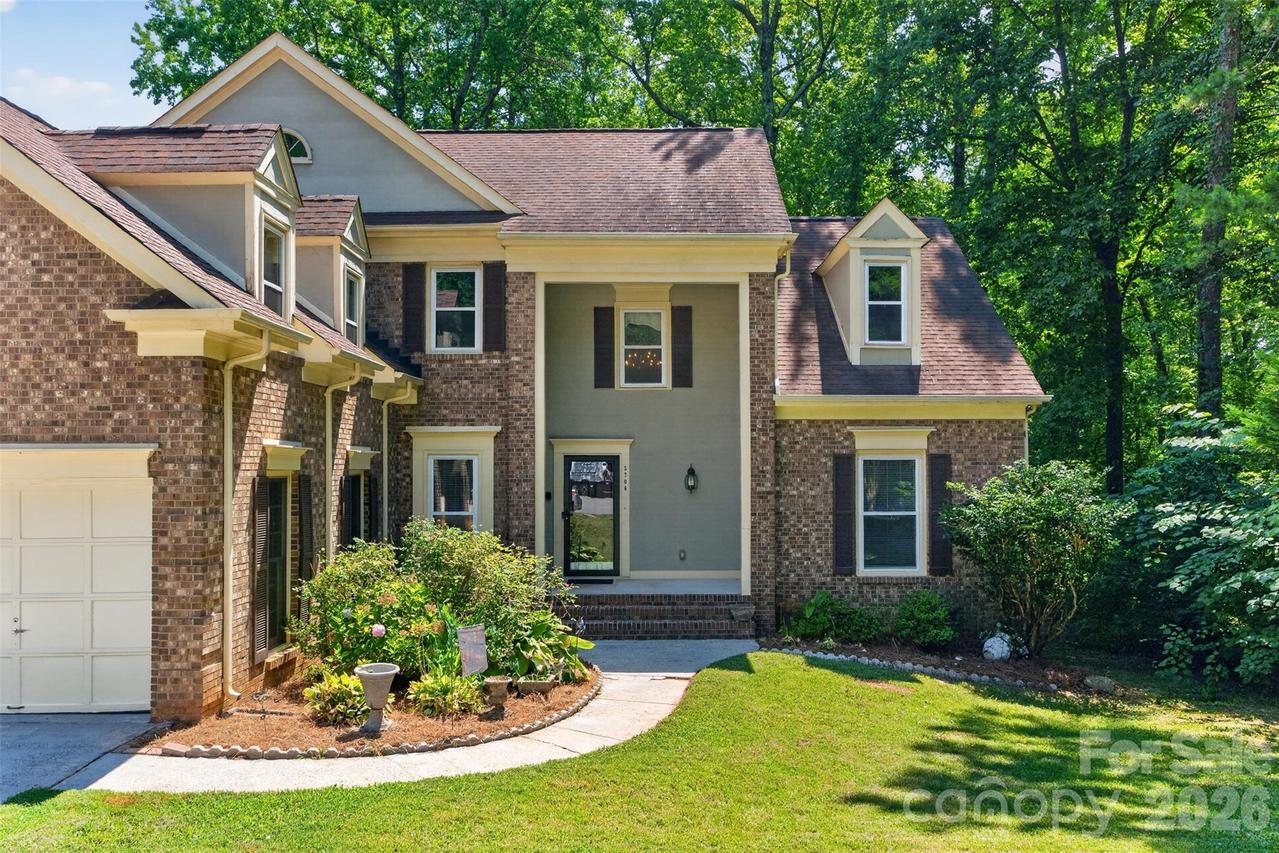 5706 Maylandia Rd., Charlotte, NC 28269
