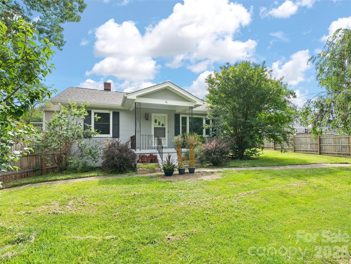 41 Cedar St., Asheville, NC 28803