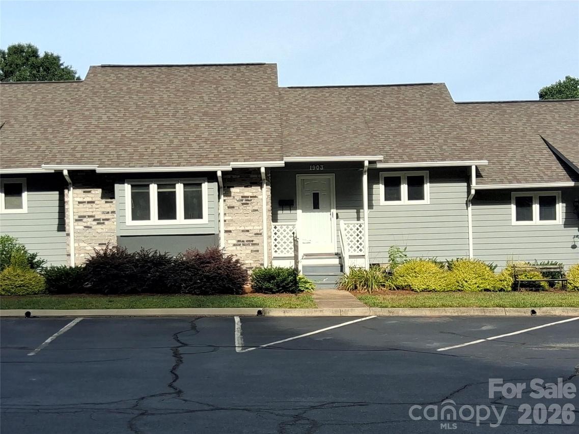1903 Wellington Hills Cir., Salisbury, NC 28147