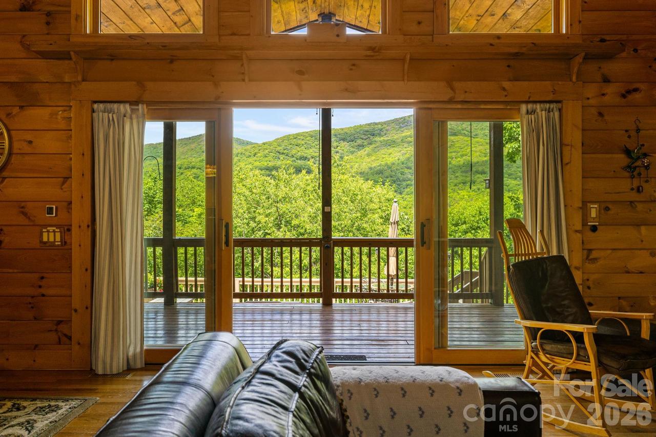 642 Scenic View Rd., Maggie Valley, NC 28751
