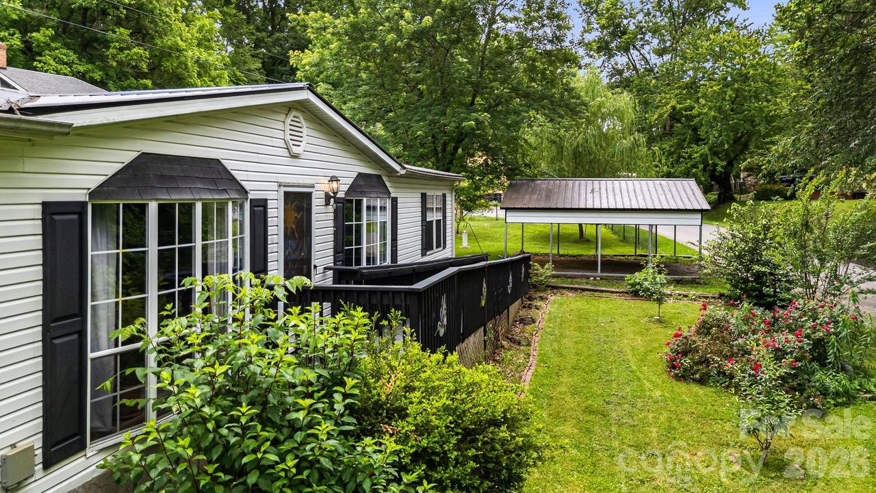 30 Sixth St., Asheville, NC 28804