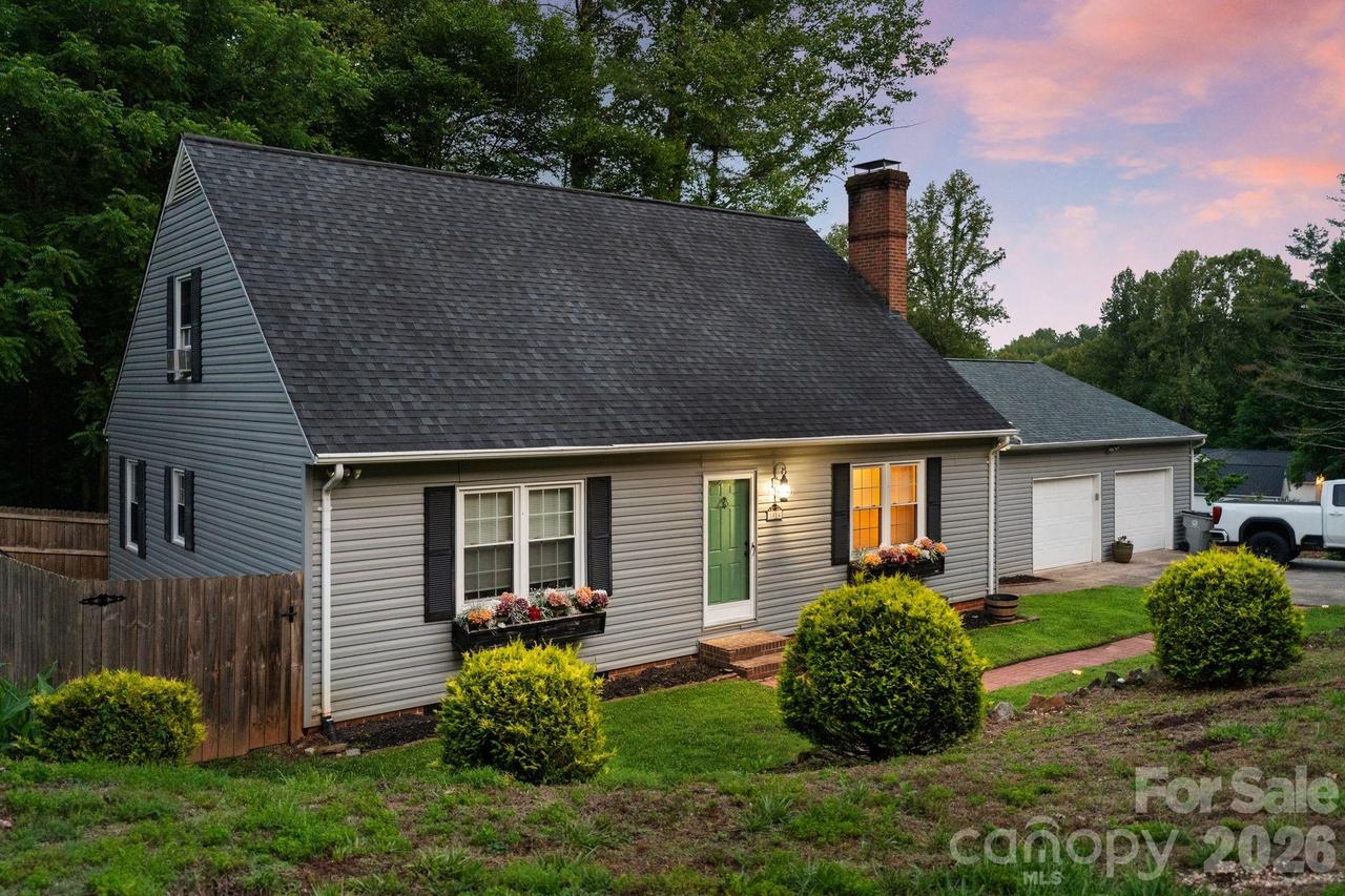 1014 Bramblewood Ct., Lenoir, NC 28645
