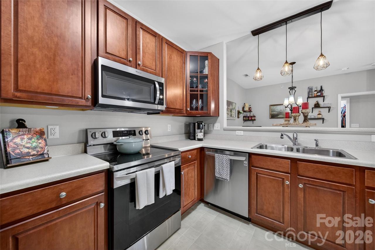 11921 Ridgeway Park Dr., Charlotte, NC 28277