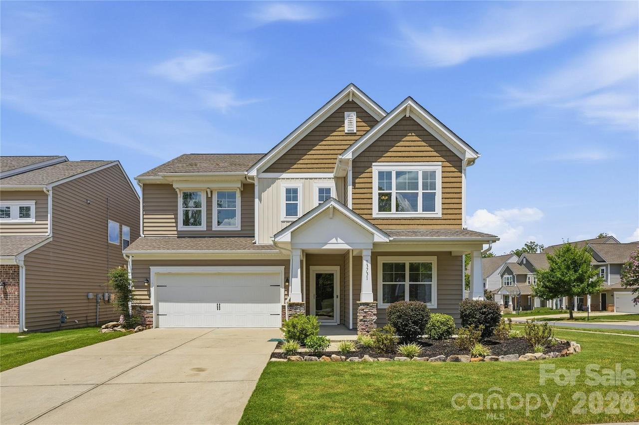 13731 Canterbury Castle Dr., Charlotte, NC 28273
