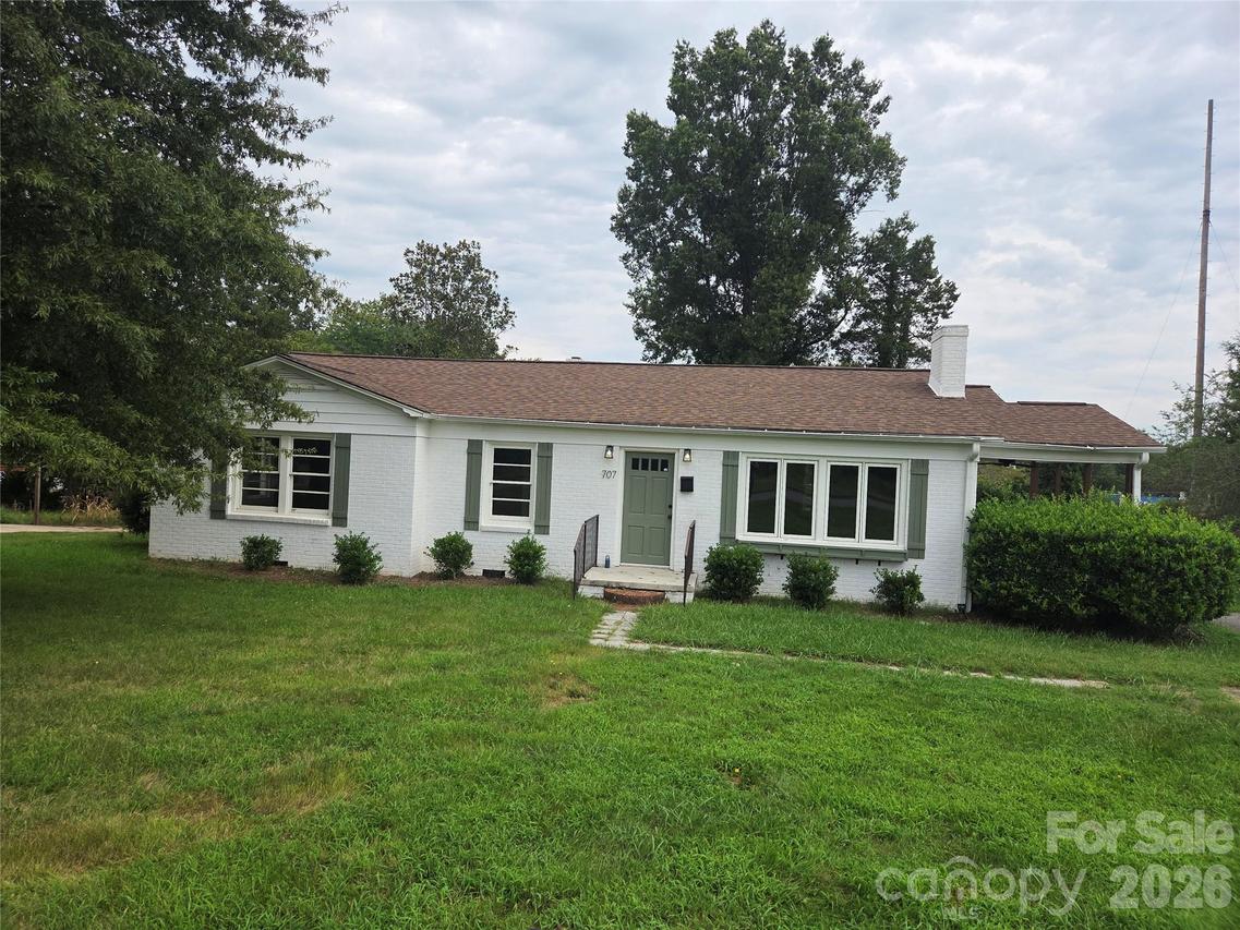 707 E 1st St., Cherryville, NC 28021