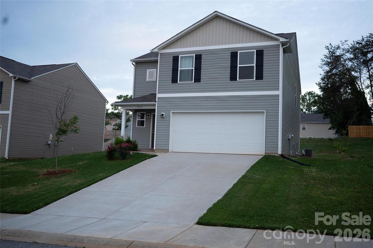 1563 Catskill Way, Newton, NC 28658