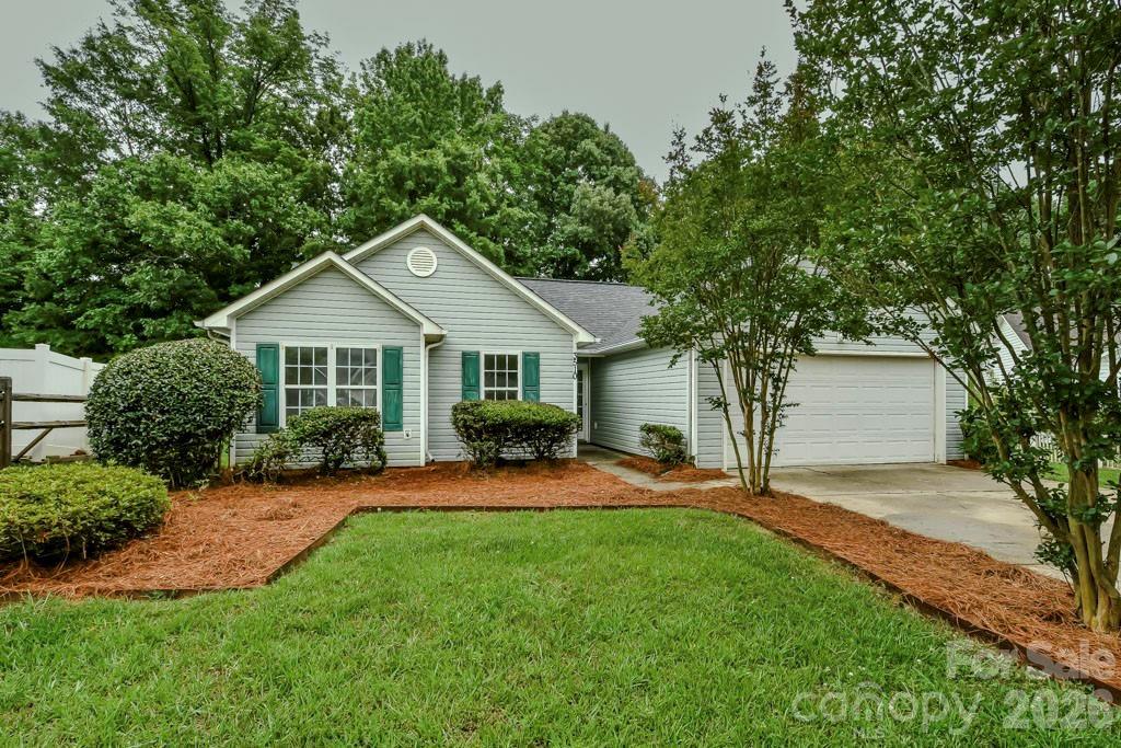 3510 Tracy Glenn Ct., Charlotte, NC 28269