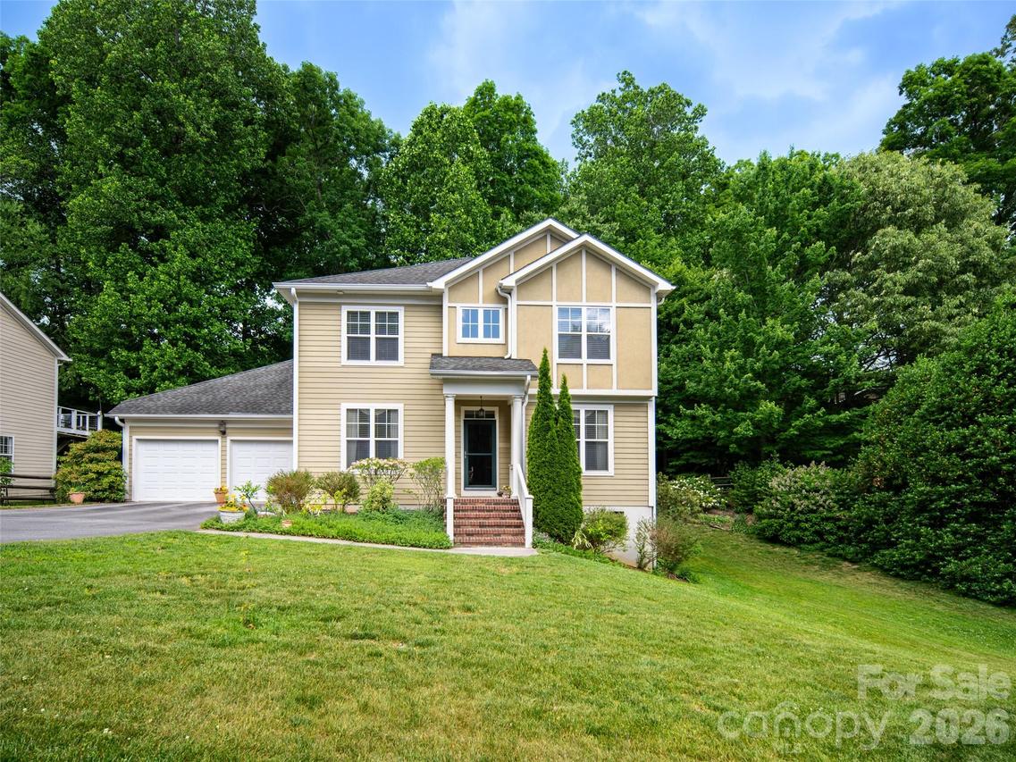 541 Welsh Partridge Cir., Biltmore Lake, NC 28715