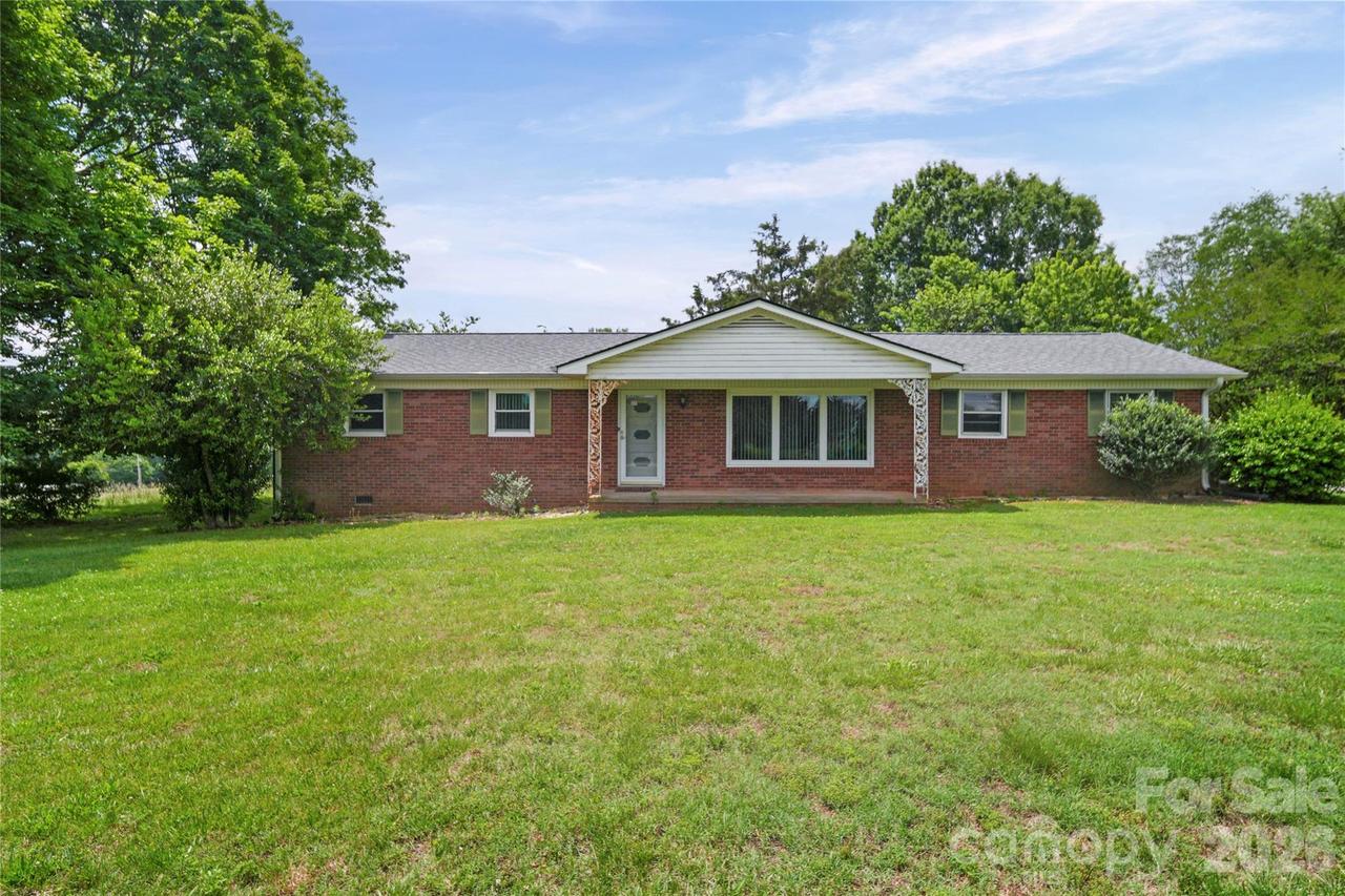 708 Mocksville Hwy., Statesville, NC 28625