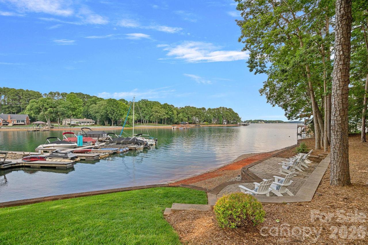 8160 Waterford Dr., Stanley, NC 28164