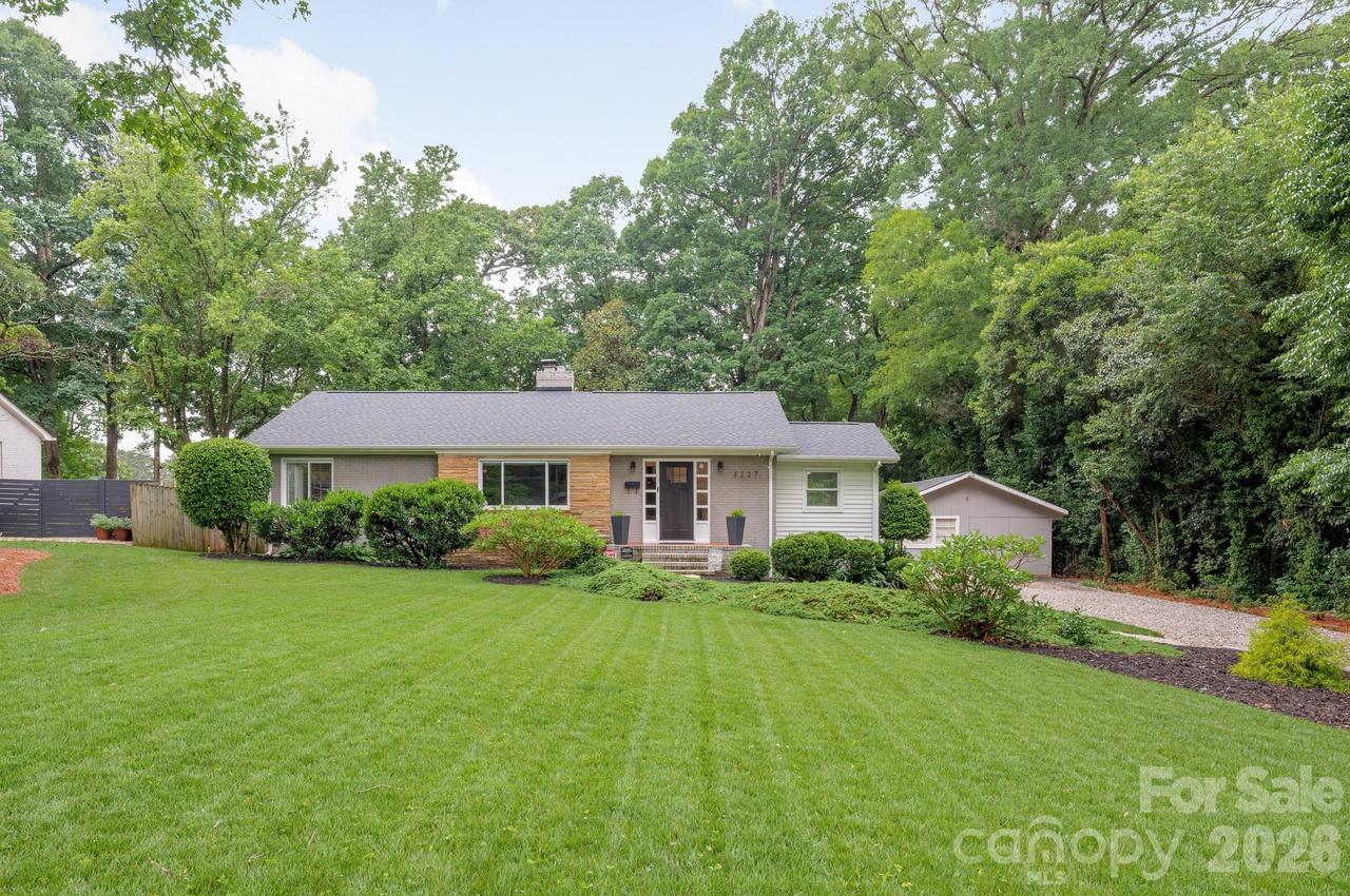 3227 Driftwood Dr., Charlotte, NC 28205