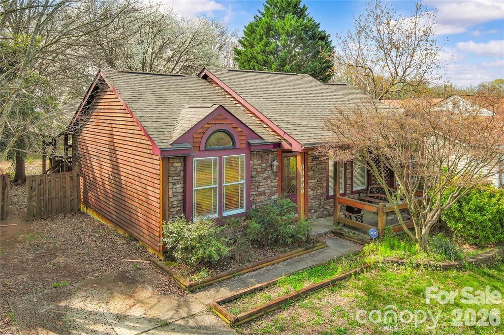 11826 Merriweather Dr., Charlotte, NC 28273