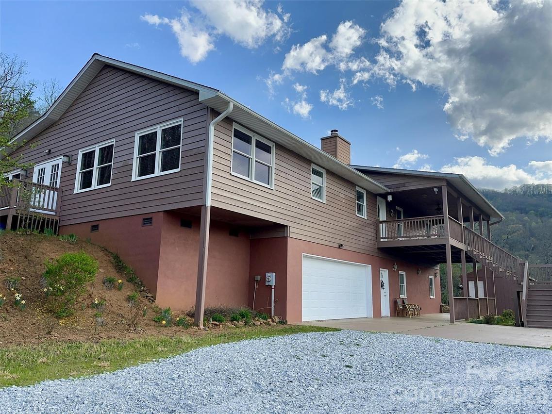 1120 Jacobs Branch Rd., Franklin, NC 28734